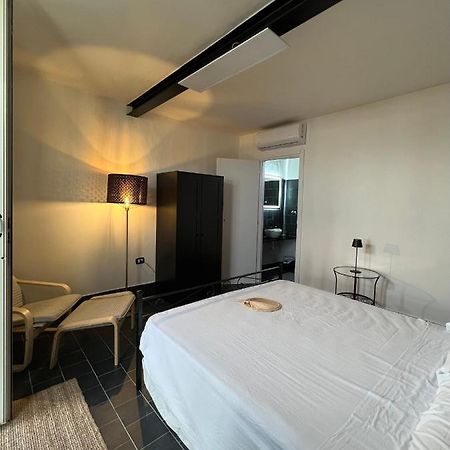Beach Suites - By Lido Scalzone Castel Volturno Eksteriør bilde