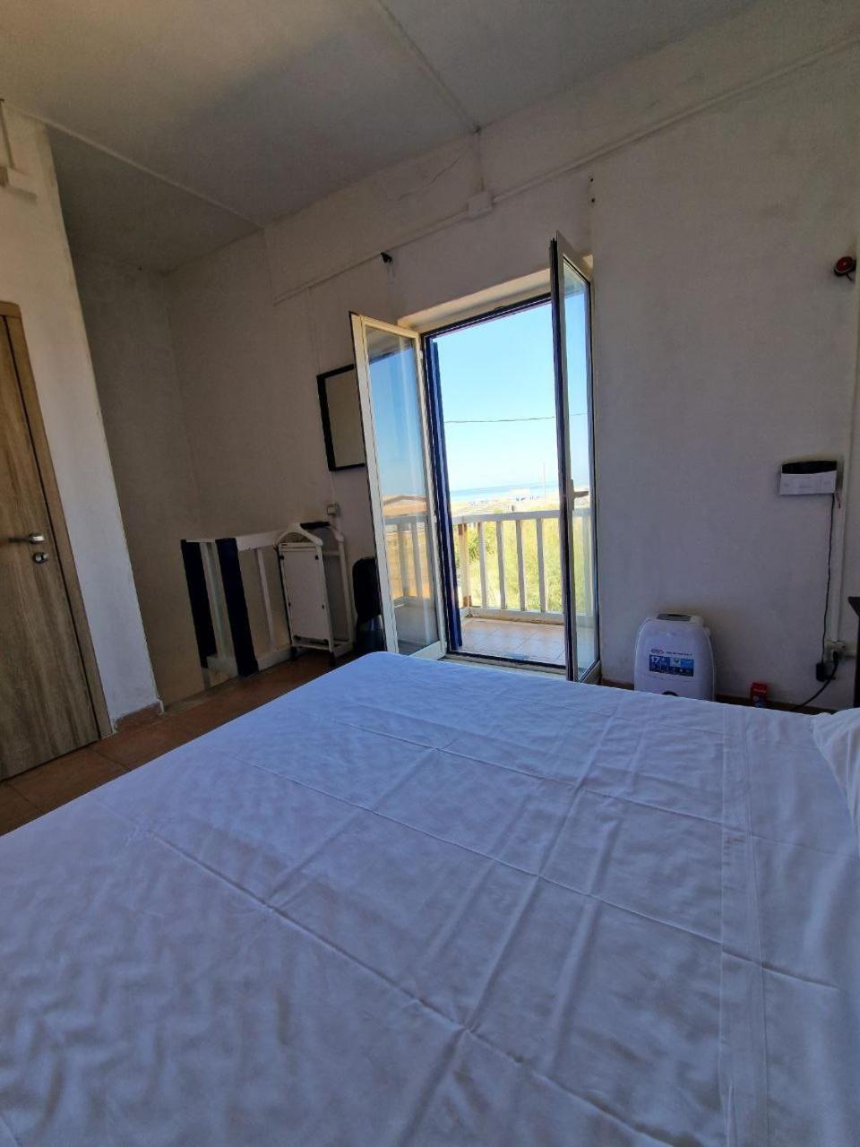 Beach Suites - By Lido Scalzone Castel Volturno Eksteriør bilde